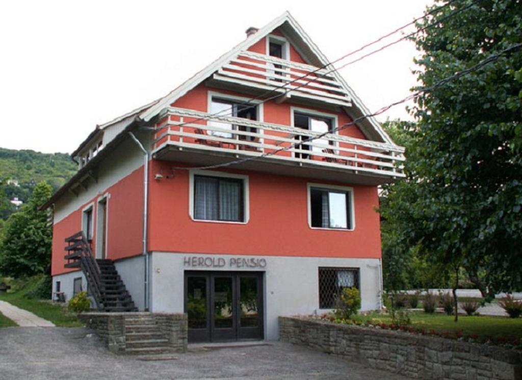 Herold Panzio Dunabogdány Exteriör bild